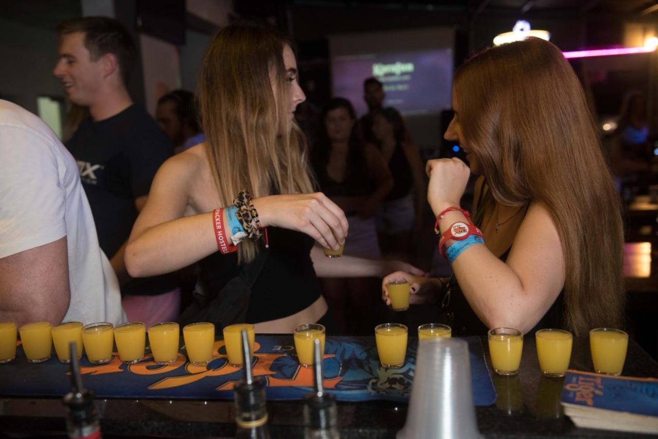 Vietnam Backpacker Hostels - Saigon โฮจิมินห์ซิตี้ ภายนอก รูปภาพ